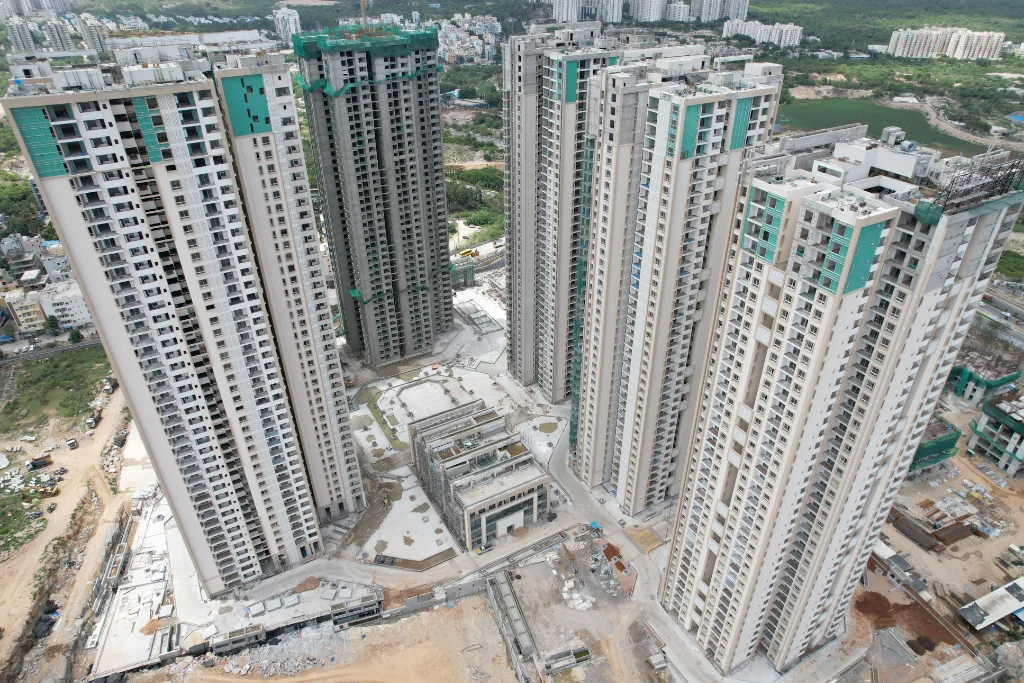 خدمات ساخت‌وساز تجاری