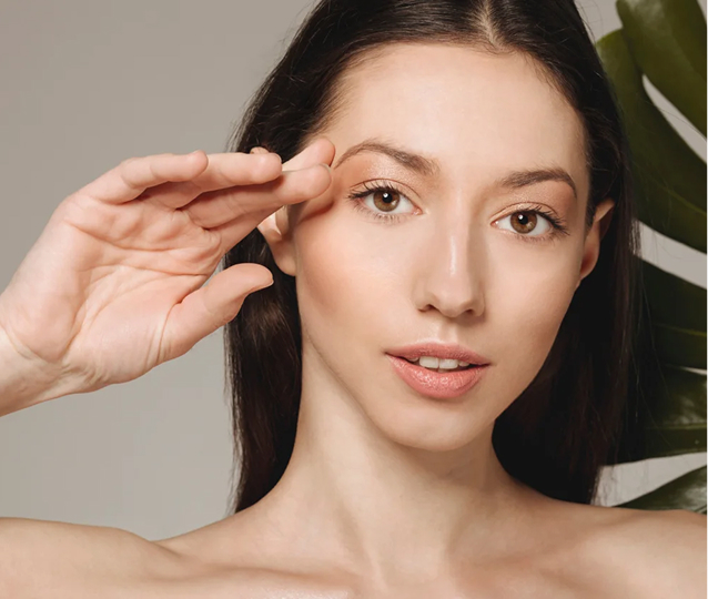 بهترین درمان‌های پوستی برای سفتی و درخشندگی پوست